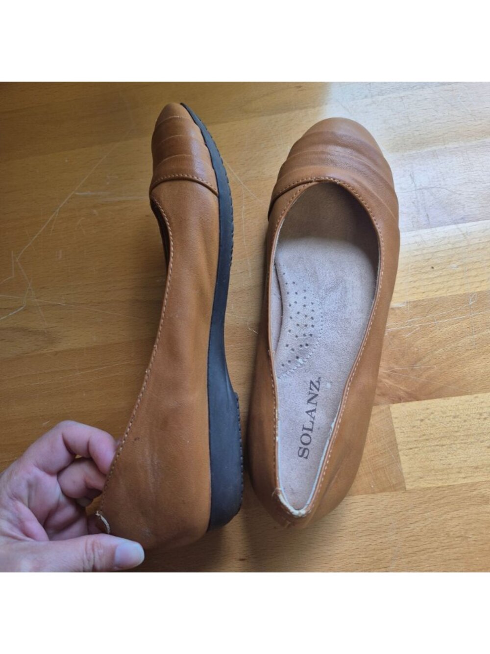 Solanz Womens Tan Brown Faux Leather Flats With Pleated Toe Design 8.5 - Picture 8 of 8